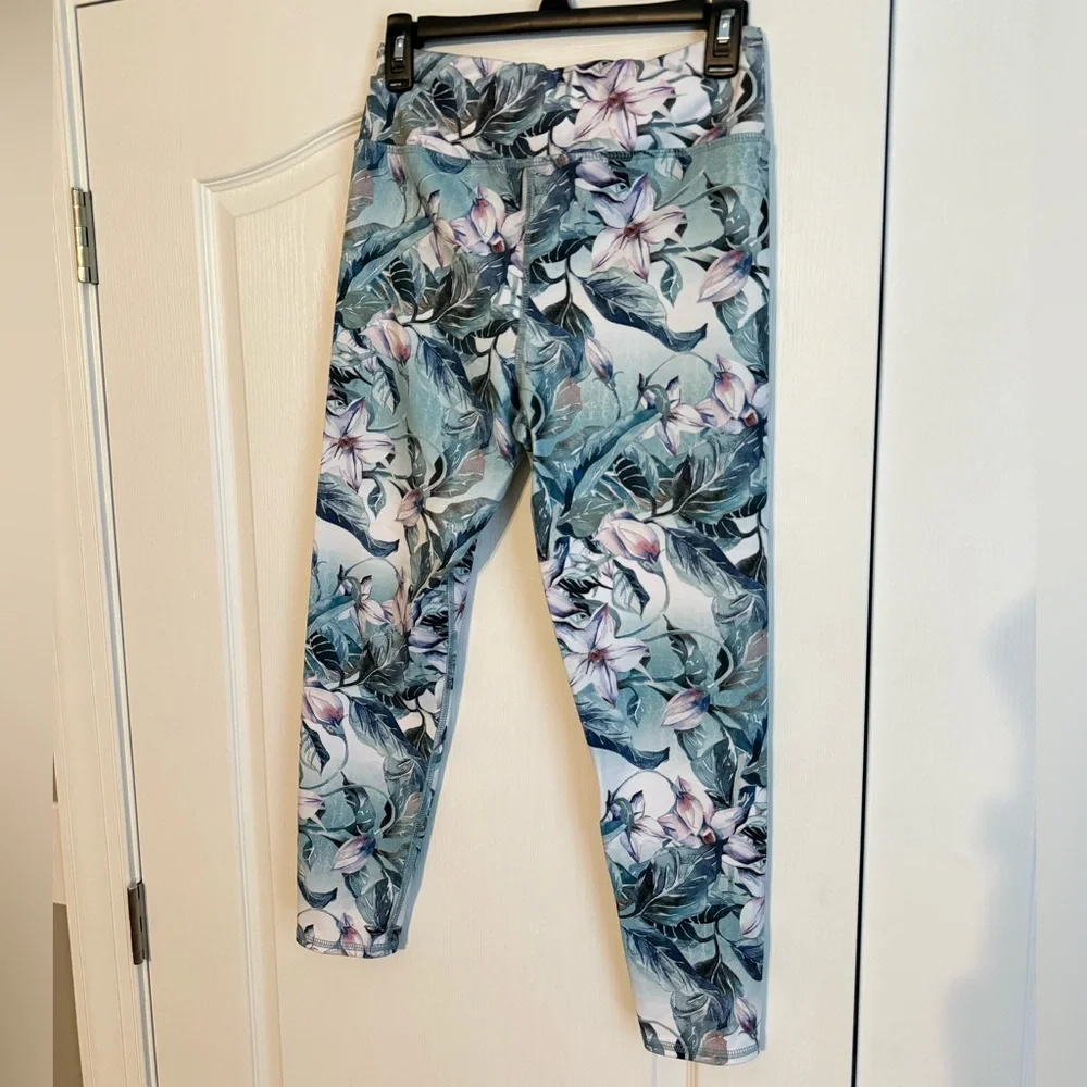 Floral Watercolor Leggings - Picture 3 of 6